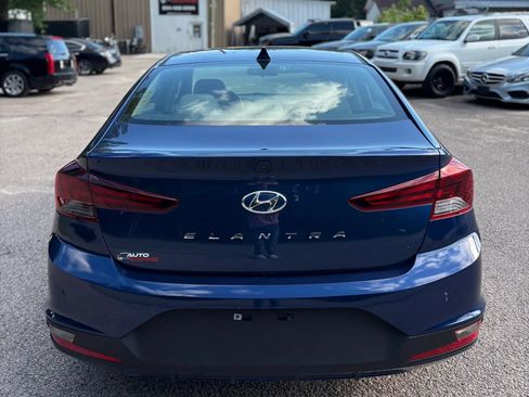 Used 2020 Hyundai Elantra SEL FWD image 6