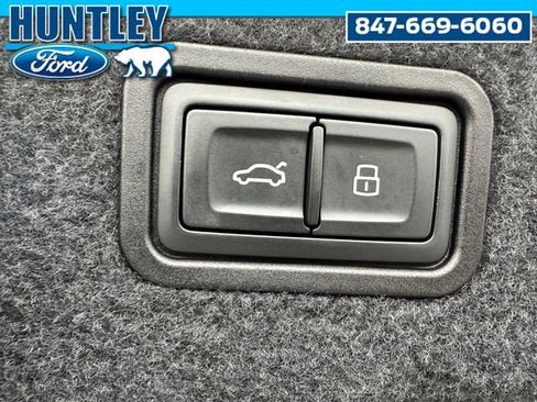 Used 2021 Audi S8 L AWD/4WD image 14