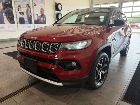 Used 2026 Jeep Compass Limited w/ Sun, Sound & Navigation Group AWD/4WD image 9
