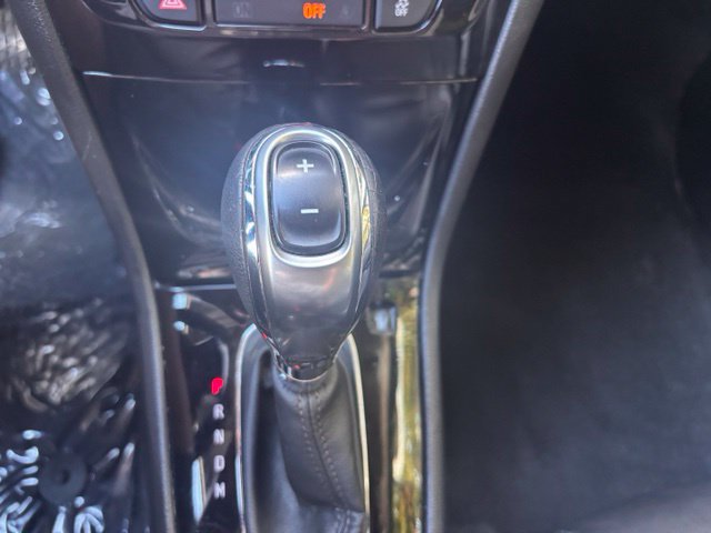 Used 2019 Buick Encore Essence FWD image 27