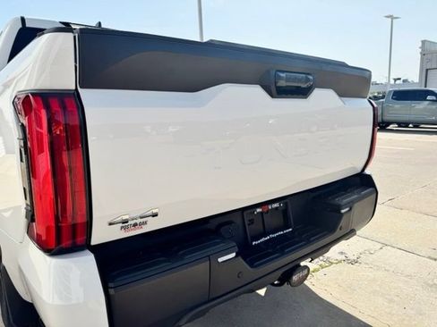 Used 2026 Toyota Tundra SR5 w/ SR5 Convenience Package AWD/4WD image 6