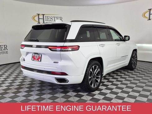 Certified 2022 Jeep Grand Cherokee Overland AWD/4WD image 4