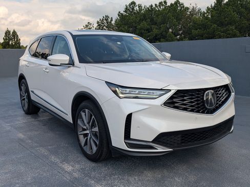 Used 2025 Acura MDX SH-AWD w/ Technology Package image 7
