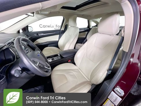 Used 2017 Ford Fusion Energi Titanium image 25