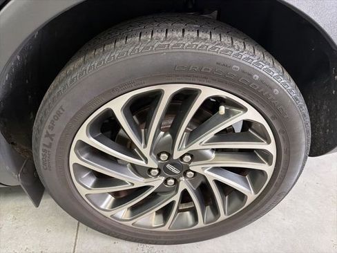 Used 2020 Lincoln Nautilus Reserve w/ Equipment Group 201A AWD/4WD image 25