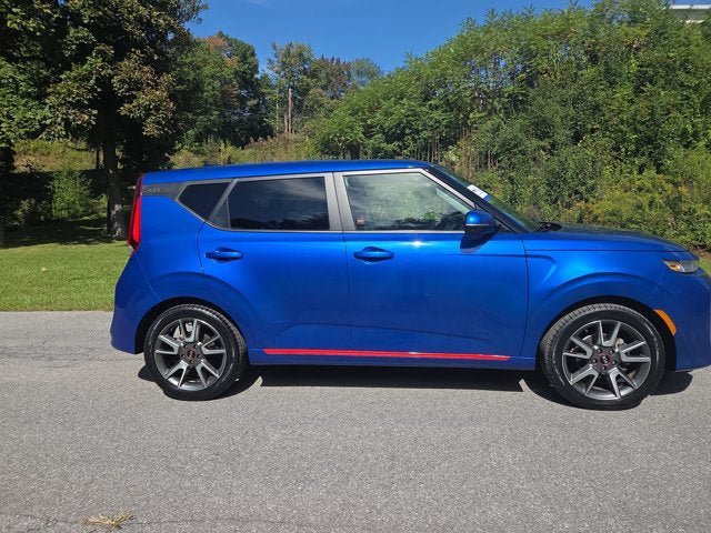 Used 2021 Kia Soul GT-Line FWD image 2
