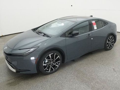 New 2026 Toyota Prius Plug-In Hybrid FWD image 33