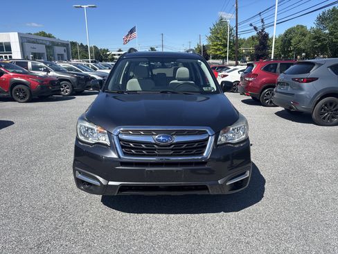 Used 2017 Subaru Forester 2.5i Premium w/ All-Weather Package AWD/4WD image 14