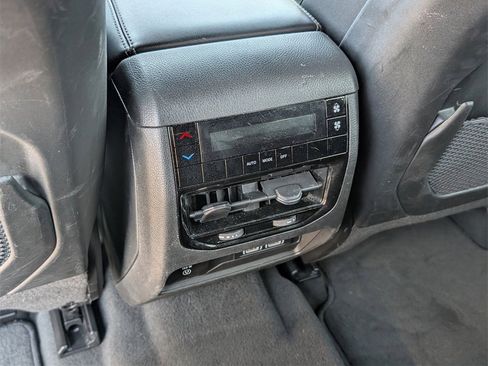 Used 2024 Jeep Grand Cherokee L Laredo image 22