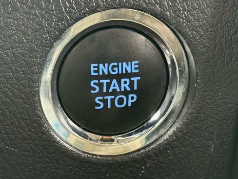 Certified 2024 Toyota 4Runner TRD Off-Road image 22