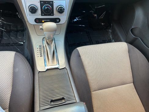 Used 2010 Chevrolet Malibu LS image 16