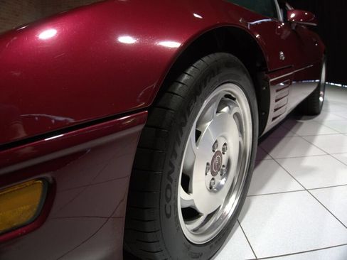 Used 1993 Chevrolet Corvette Coupe RWD image 12