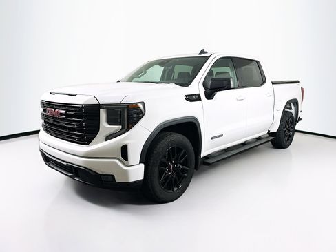 Used 2024 GMC Sierra 1500 Elevation AWD/4WD image 3