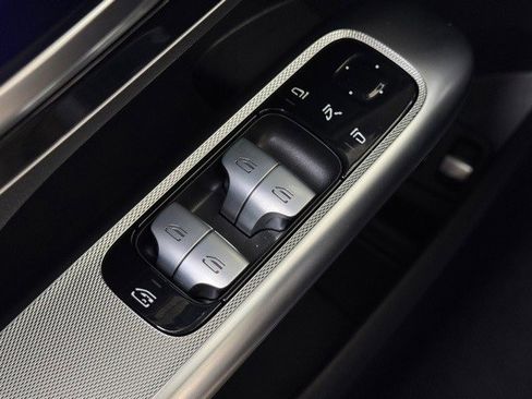 New 2025 Mercedes-Benz GLC 350e 4MATIC image 21