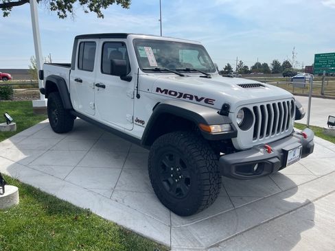 Used 2023 Jeep Gladiator Mojave w/ Trailer Tow Package image 2