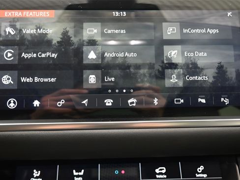 Used 2020 Land Rover Range Rover Evoque SE AWD/4WD image 27