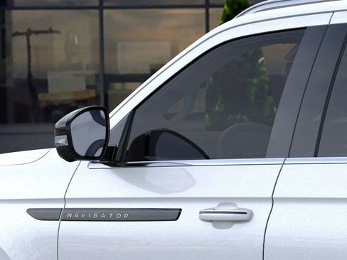 New 2025 Lincoln Navigator L Black Label image 59