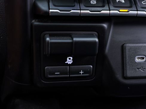Used 2022 Chevrolet Silverado 2500 High Country AWD/4WD image 30