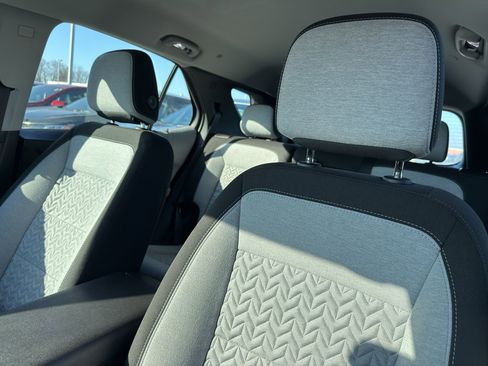 Used 2023 Chevrolet Equinox LS w/ Driver Confidence II Package image 27