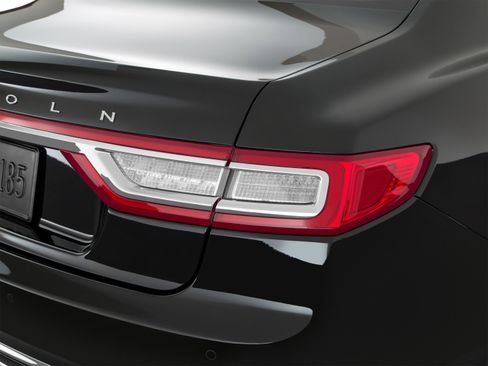 Used 2017 Lincoln Continental Reserve w/ Luxury Package image 50