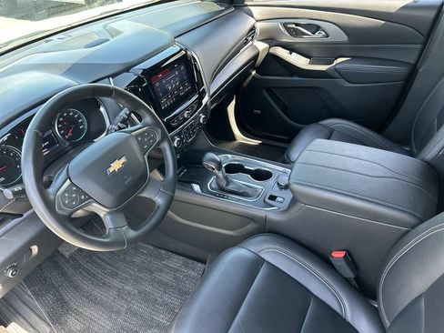 Used 2023 Chevrolet Traverse LT w/ LT Premium Package FWD image 10
