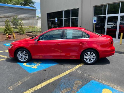 Used 2015 Volkswagen Jetta SE FWD image 13