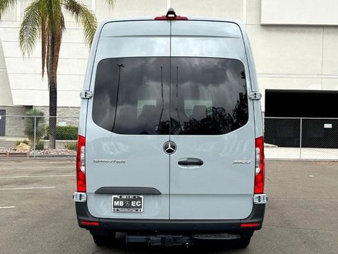 New 2024 Mercedes-Benz Sprinter 2500 image 21
