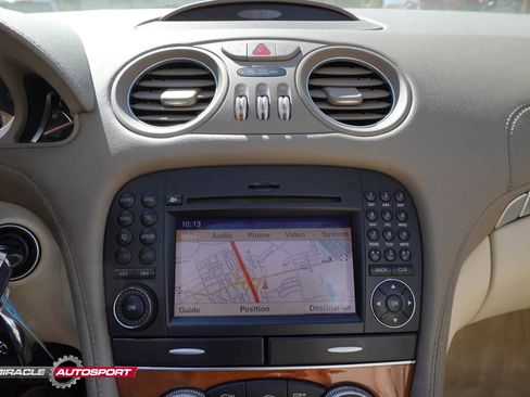 Used 2009 Mercedes-Benz SL 550 w/ Premium I Pkg image 26