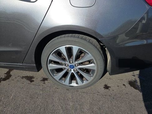 Used 2020 Ford Fusion SE image 13