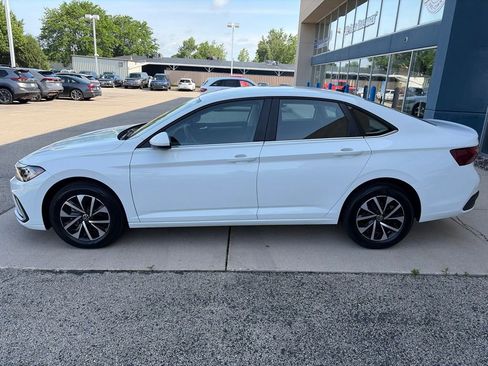 Certified 2025 Volkswagen Jetta S FWD image 5