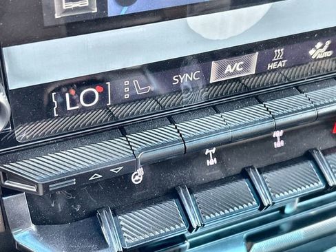 New 2025 GMC Hummer EV 3X w/ Battery Pack, 24 Module Pack image 40