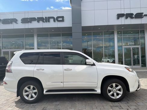 Used 2015 Lexus GX 460 w/ Navigation Package image 8