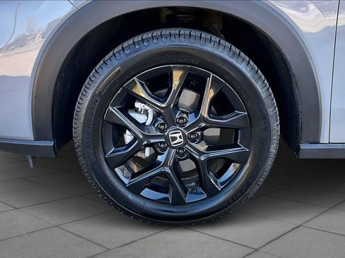 Used 2024 Honda HR-V Sport image 11