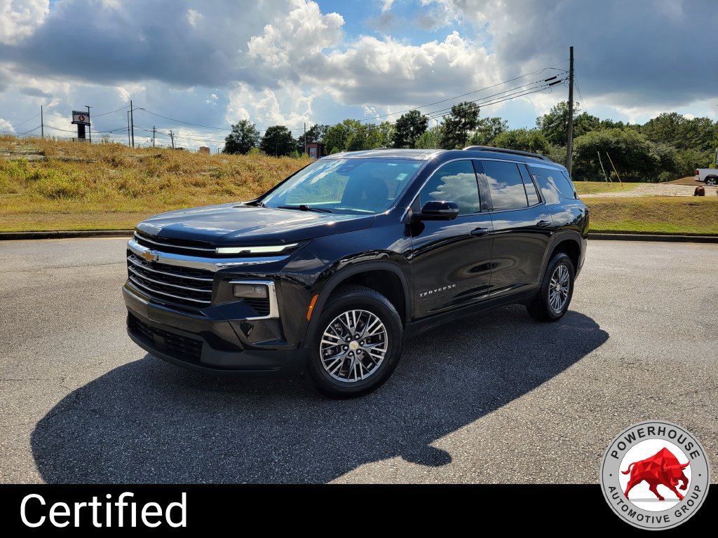 Used 2024 Chevrolet Traverse LT FWD image 2