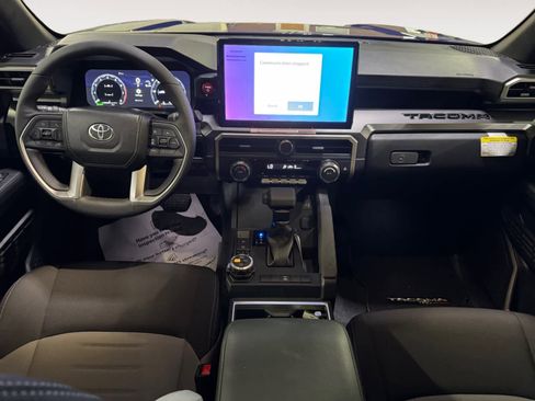 New 2025 Toyota Tacoma TRD Off-Road AWD/4WD image 13