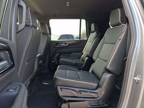 New 2026 GMC Yukon XL Elevation image 11