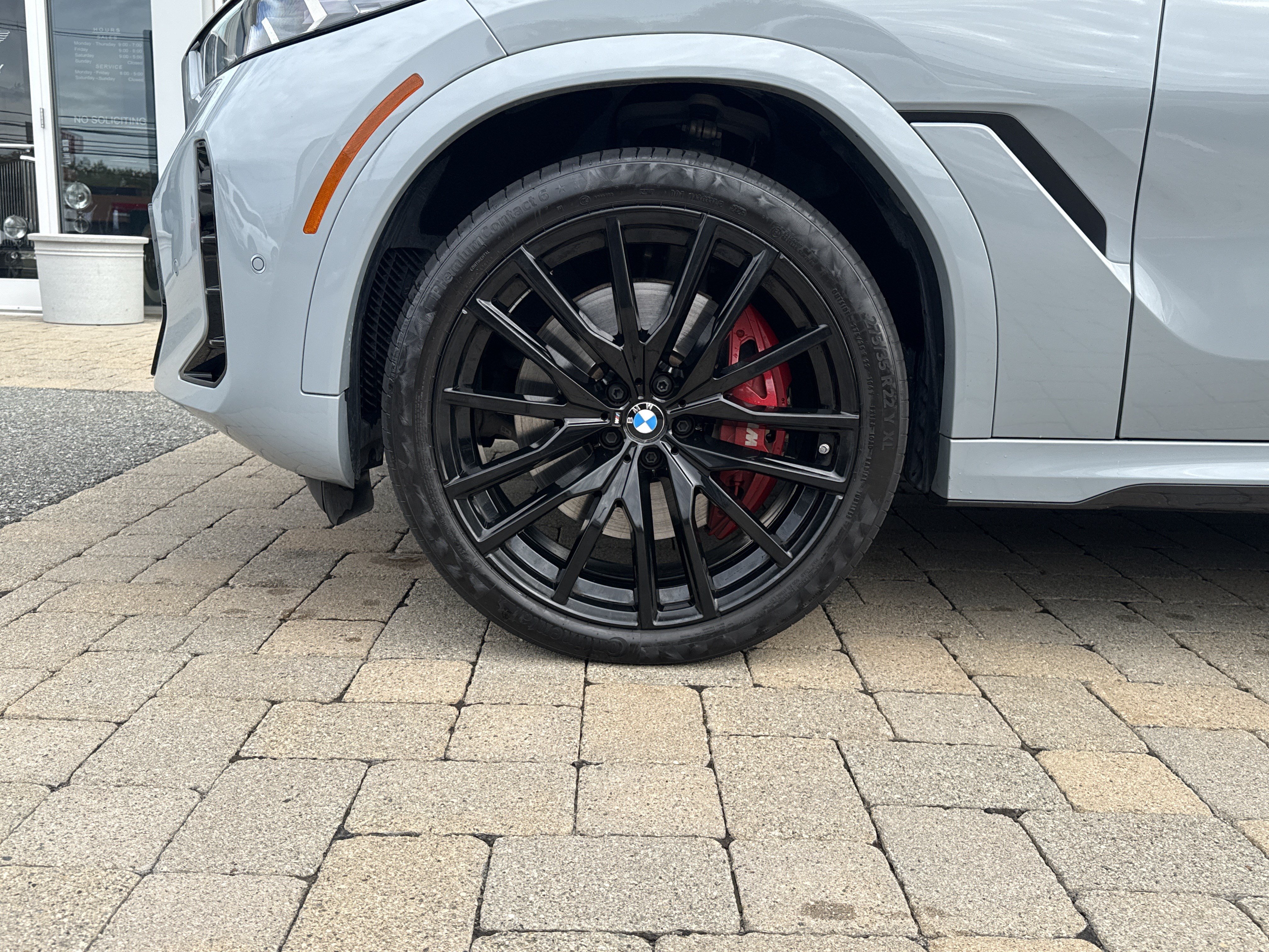 Used 2024 BMW X6 M60i w/ Dynamic Handling Package AWD/4WD image 6