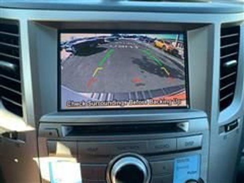 Used 2013 Subaru Outback 2.5i Limited w/ Special Appearance Pkg image 23