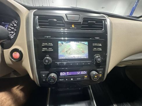 Used 2015 Nissan Altima 2.5 SV w/ Convenience Package FWD image 29