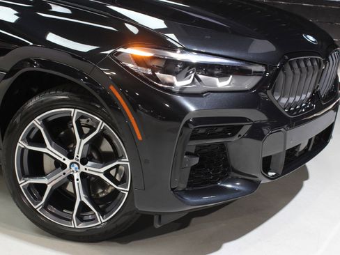 Used 2023 BMW X6 xDrive40i w/ M Sport Package image 9