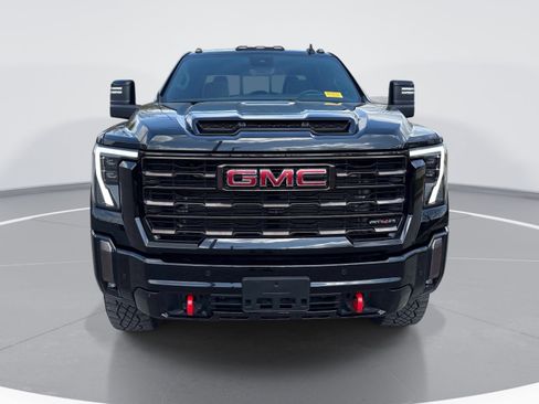 Certified 2024 GMC Sierra 2500 AT4X image 2