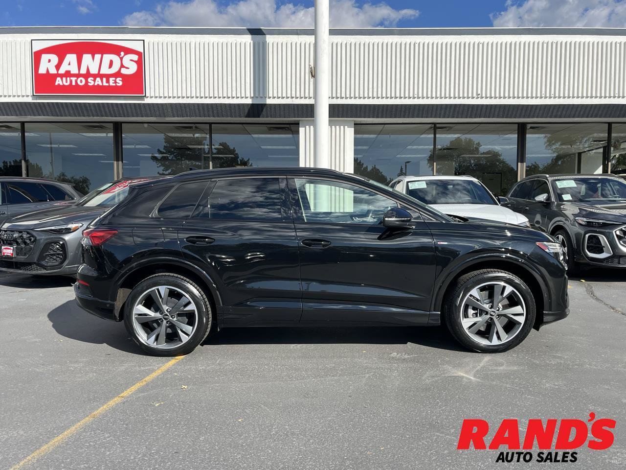 Used 2024 Audi Q4 e-tron Prestige w/ Black Optic Package AWD/4WD image 1