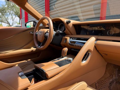 Used 2021 Lexus LC 500 Convertible w/ Touring Package RWD image 39