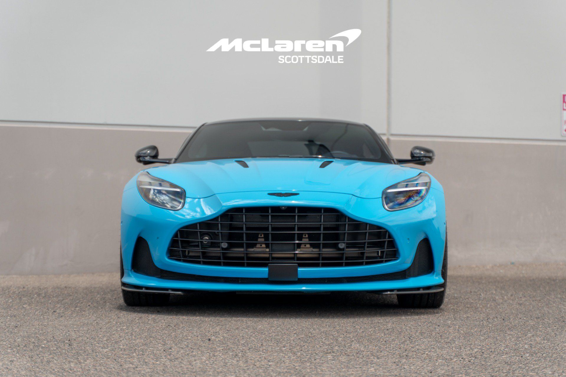 Used 2024 Aston Martin DB12 Coupe RWD image 10