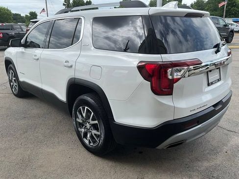 Used 2023 GMC Acadia SLT w/ Technology Package FWD image 9