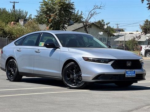 New 2025 Honda Accord SE image 2