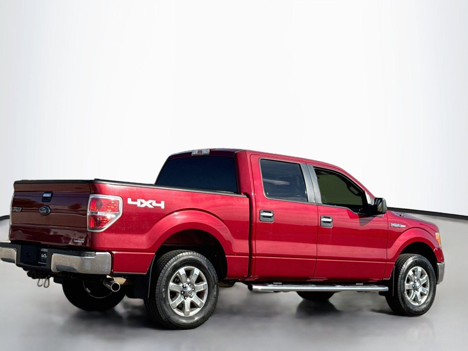 Used 2014 Ford F150 XLT w/ XLT Chrome Package AWD/4WD image 7