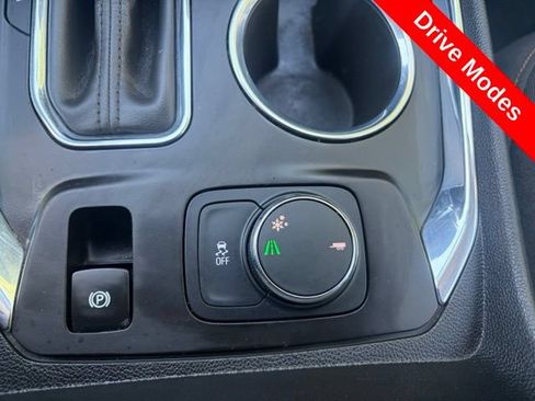 Used 2018 Chevrolet Traverse LT FWD image 11