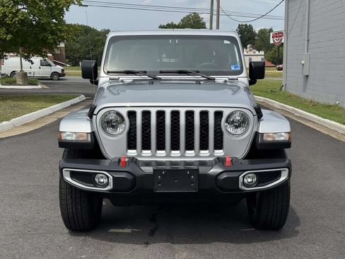 Used 2023 Jeep Gladiator Overland AWD/4WD image 25