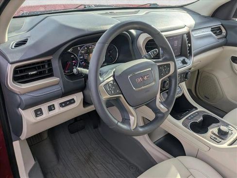 Used 2023 GMC Acadia Denali w/ Denali Ultimate Package image 9